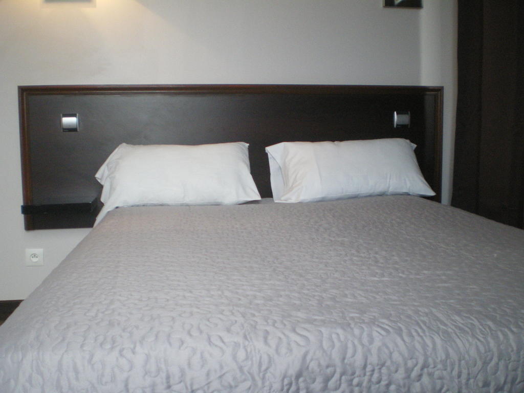Hotel Le Bellevue - Paris Porte D'Orleans 까셩 객실 사진